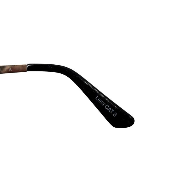 Quay Australia Sunglasses X Desi Perkins OTL II Black Tort/Brown Fade - Picture 8 of 8